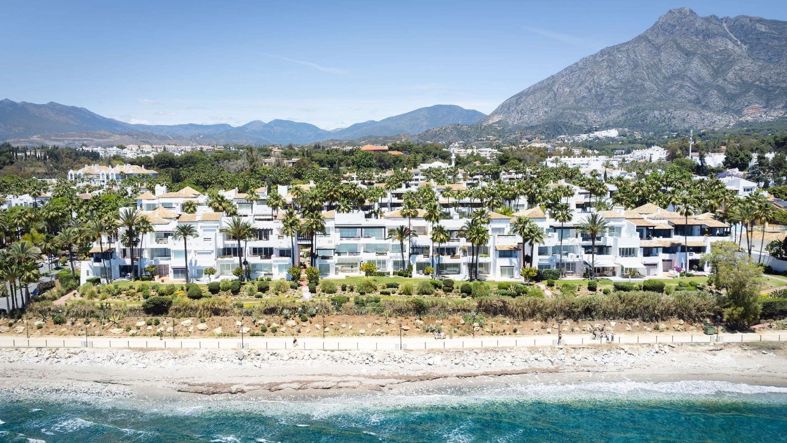 Exclusivo Apartamento, Puente Romano – Vistas al Mar y Milla de Oro, Marbella — 1